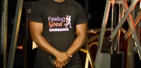 «Coach Seck» ne veut plus divorcer : il retrouve son ex-femme dans sa chambre, ferme la porte à clé et…