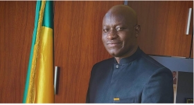  Mairie de Dakar : Abass Fall installé le ... 